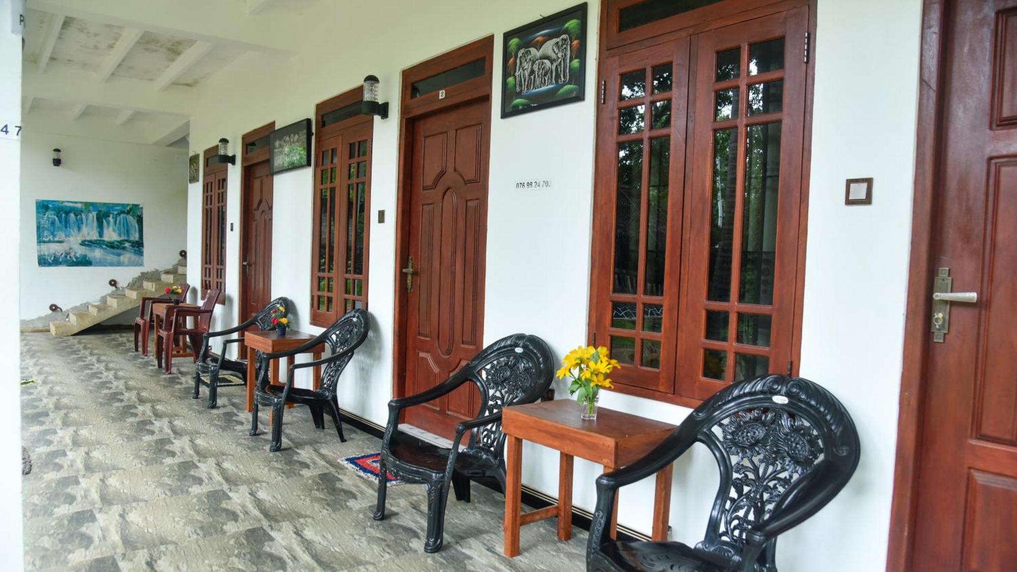 Prem Nadee Homestay 담불라 외부 사진